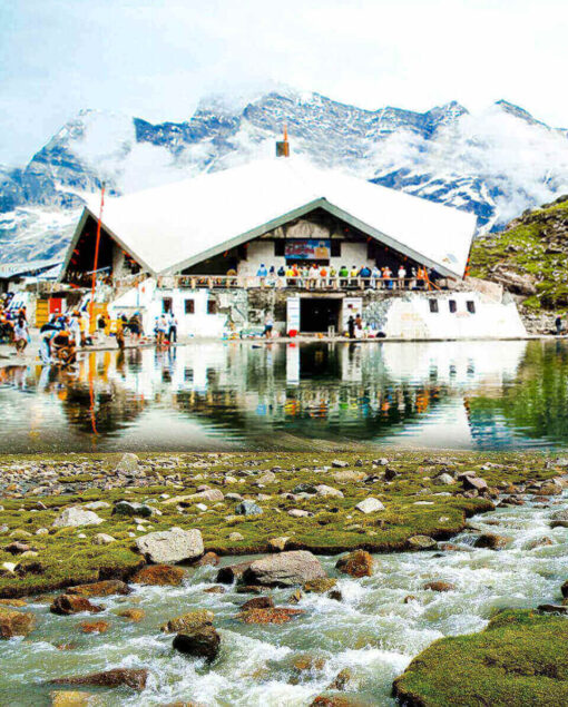 Hemkund Sahib yatra by helicopter